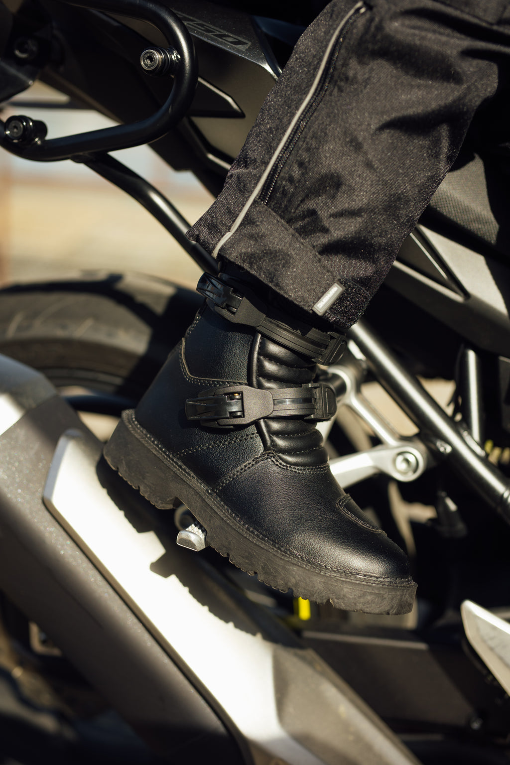 DUCHINNI SWITCH Youth Motorcycle Boots